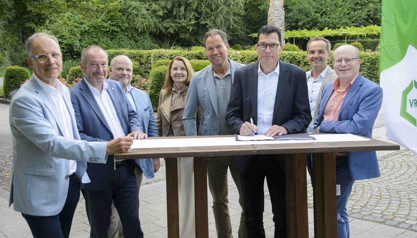 Zeichnung des NRW-weiten Vertrags Zeichnung des NRW-weiten Vertrags