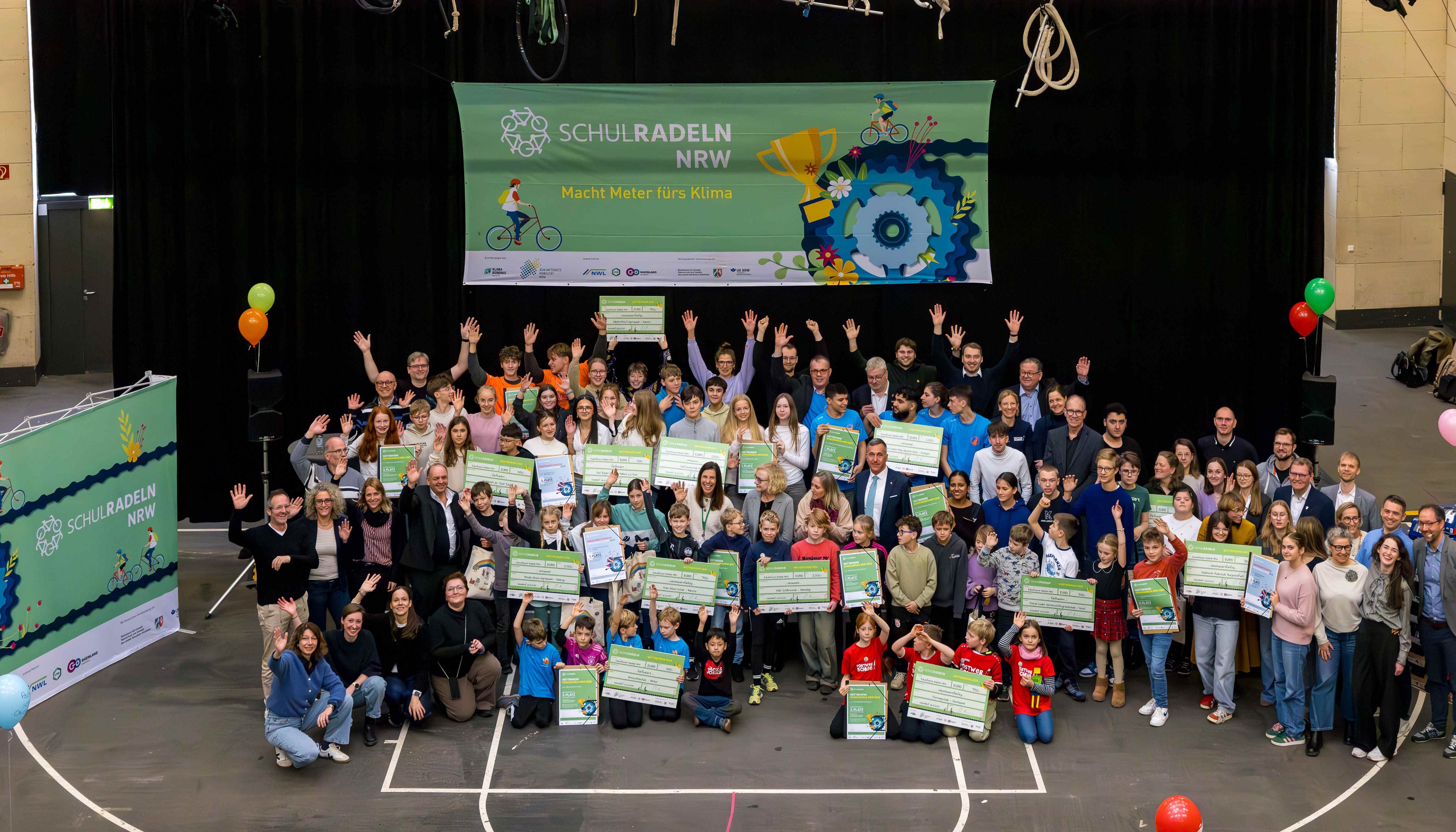 Foto der Teilnehmenden am Schulradeln NRW 2025 (@ Zukunftsnetz Mobilität NRW/Smilla Dankert)