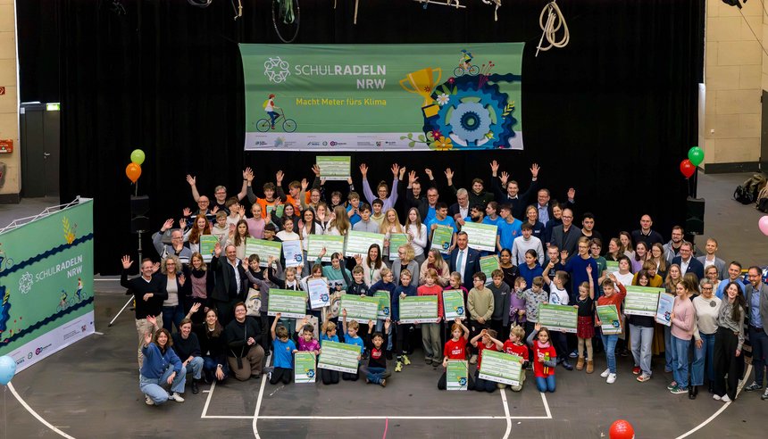 Foto der Teilnehmenden am Schulradeln NRW 2025 (@ Zukunftsnetz Mobilität NRW/Smilla Dankert)