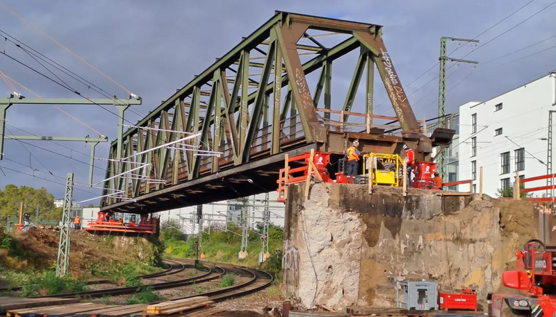 Bauarbeiten Brücke Eifelwall