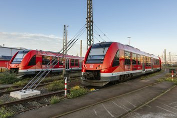 RB 25 - Deutsche Bahn investiert vier Millionen Euro in die neue Eisenbahnbrücke in Dieringhausen